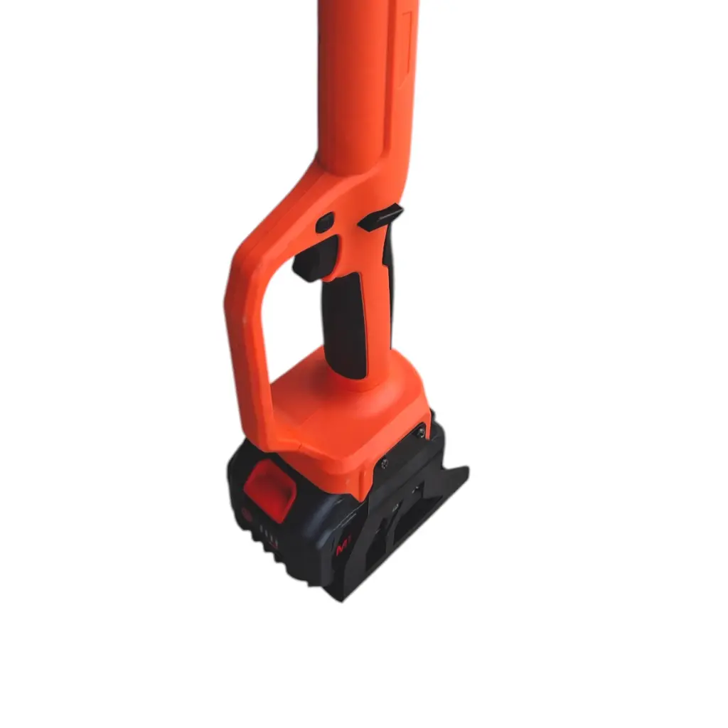 MOTOSIERRA ELECTRICA TELESCOPICA  203MM 2 BATERIAS 21V 4AH / CS039